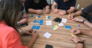 כמה זמן מראש להזמין סדנת גיבוש? לוח זמנים מומלץ